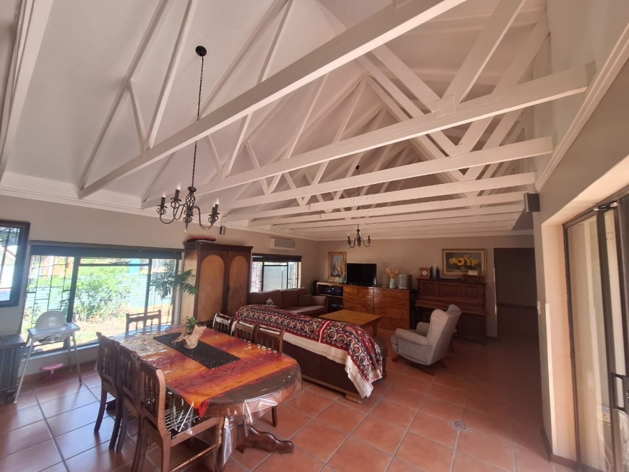 4 Bedroom Property for Sale in Pellissier Free State